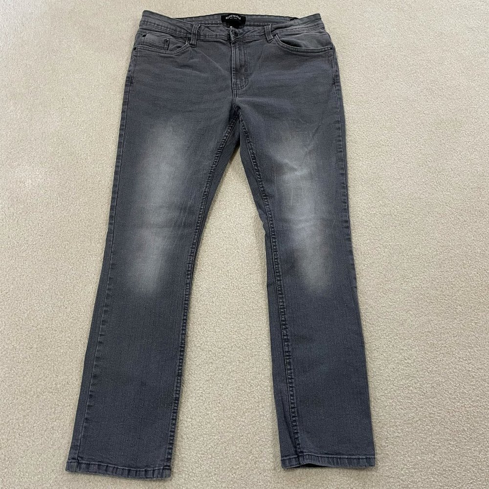 Men's Kenneth Cole New York Jeans, slim fit, 36x32, grey wash....